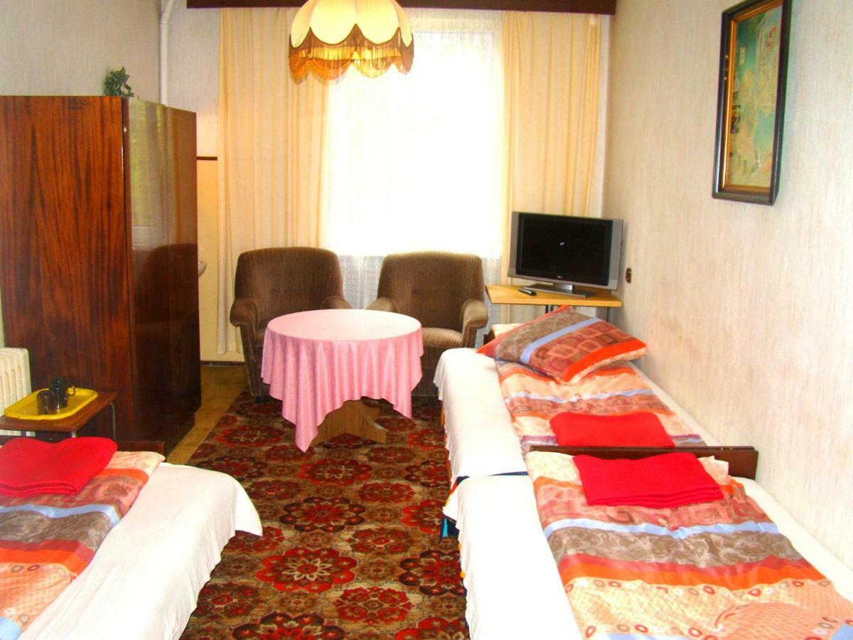Osrodek Wypoczynkowy Oaza Hotel Kuznica Zbaska Екстериор снимка