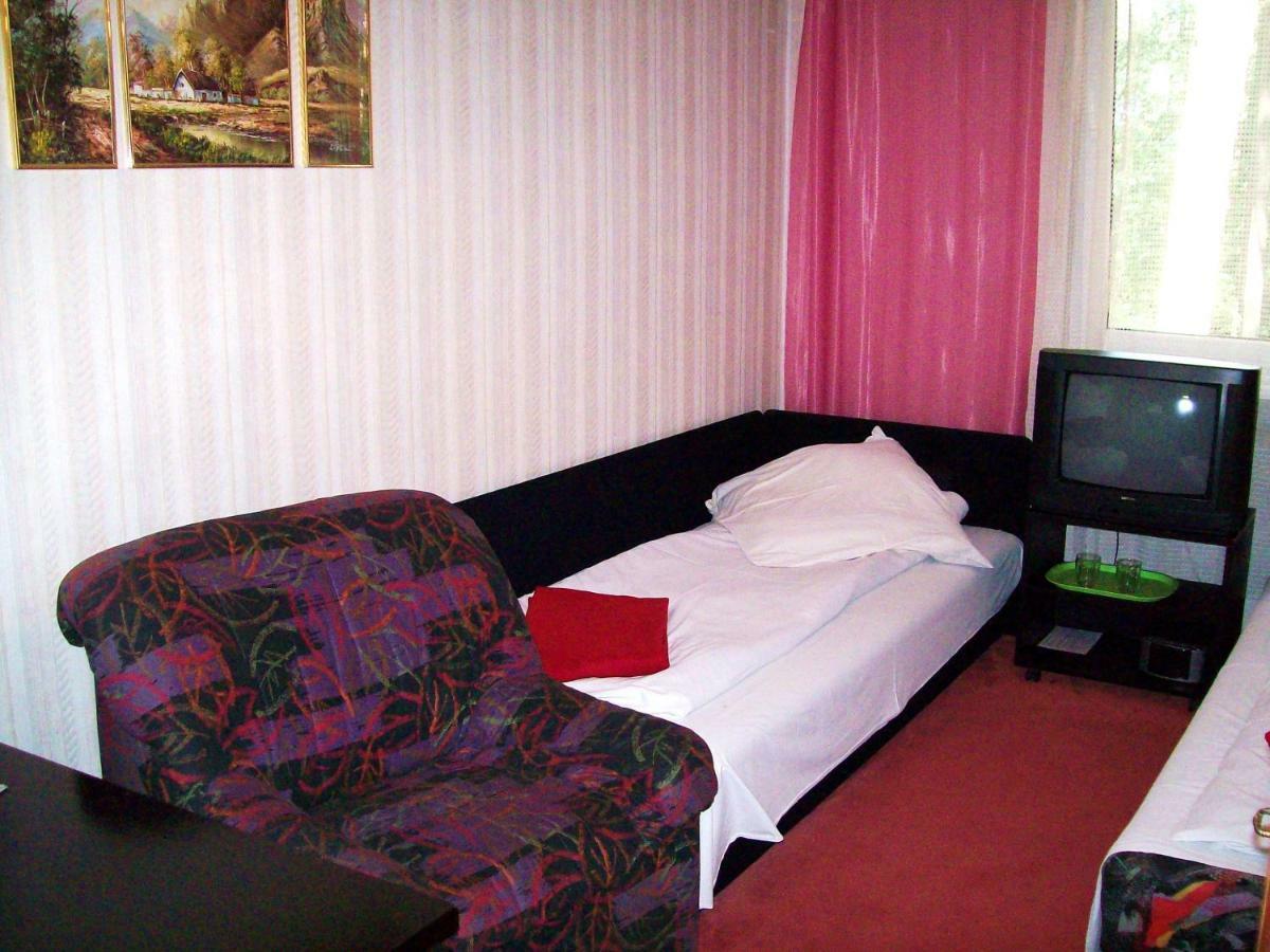 Osrodek Wypoczynkowy Oaza Hotel Kuznica Zbaska Екстериор снимка
